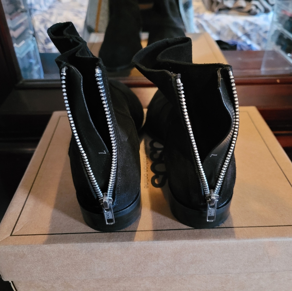 Chelsea boots - Picture 2 of 8